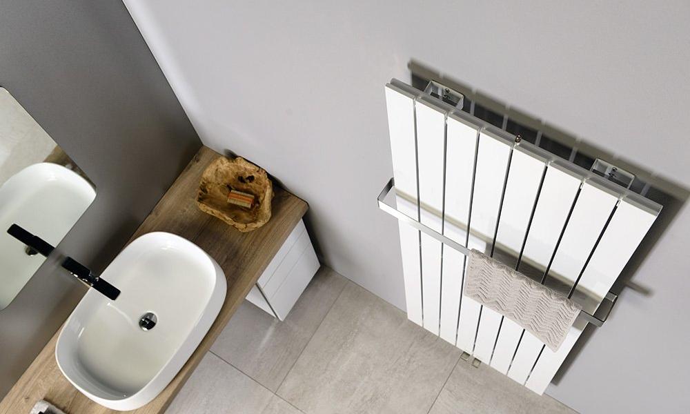 Geldschieter Prestigieus Franje Een badkamer radiator kiezen: zo kies je de beste | Sanitino.nl