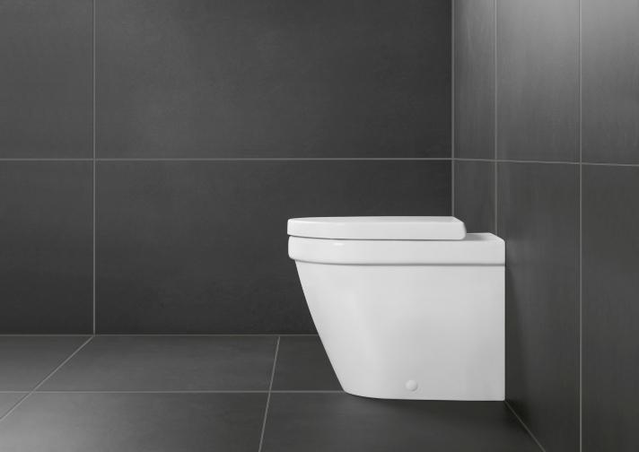 Secretaris Tegenhanger plastic Instructies voor het installeren van een hangend toilet en een vrijstaand  toilet | Sanitino.nl